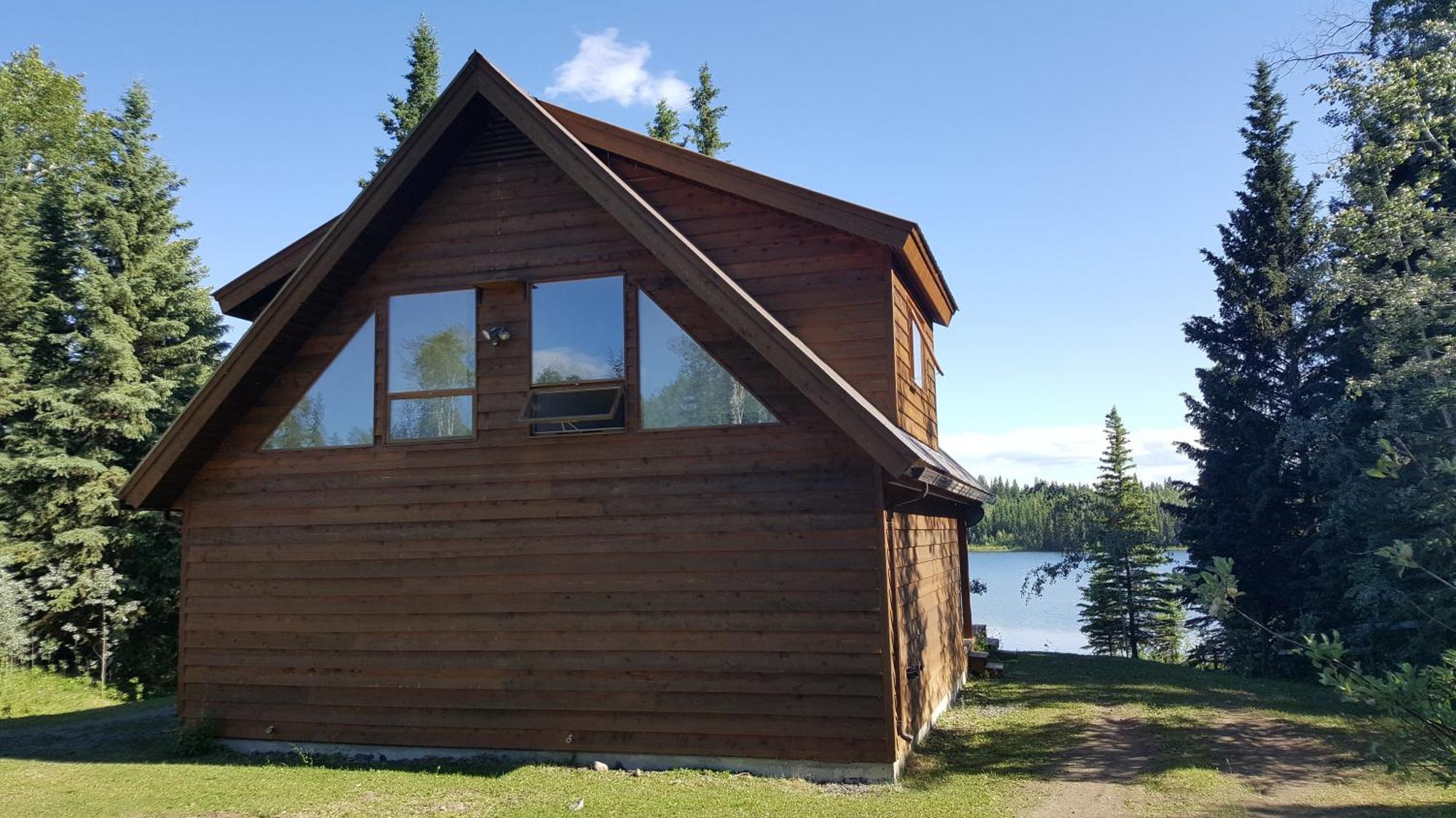 Wettstone Guest Ranch Bed & Breakfast Bridge Lake Oda fotoğraf