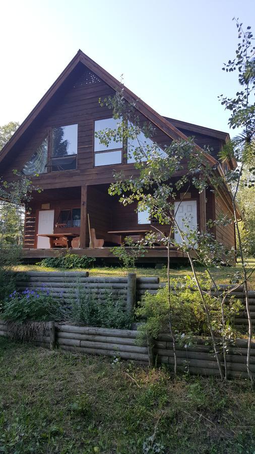 Wettstone Guest Ranch Bed & Breakfast Bridge Lake Dış mekan fotoğraf