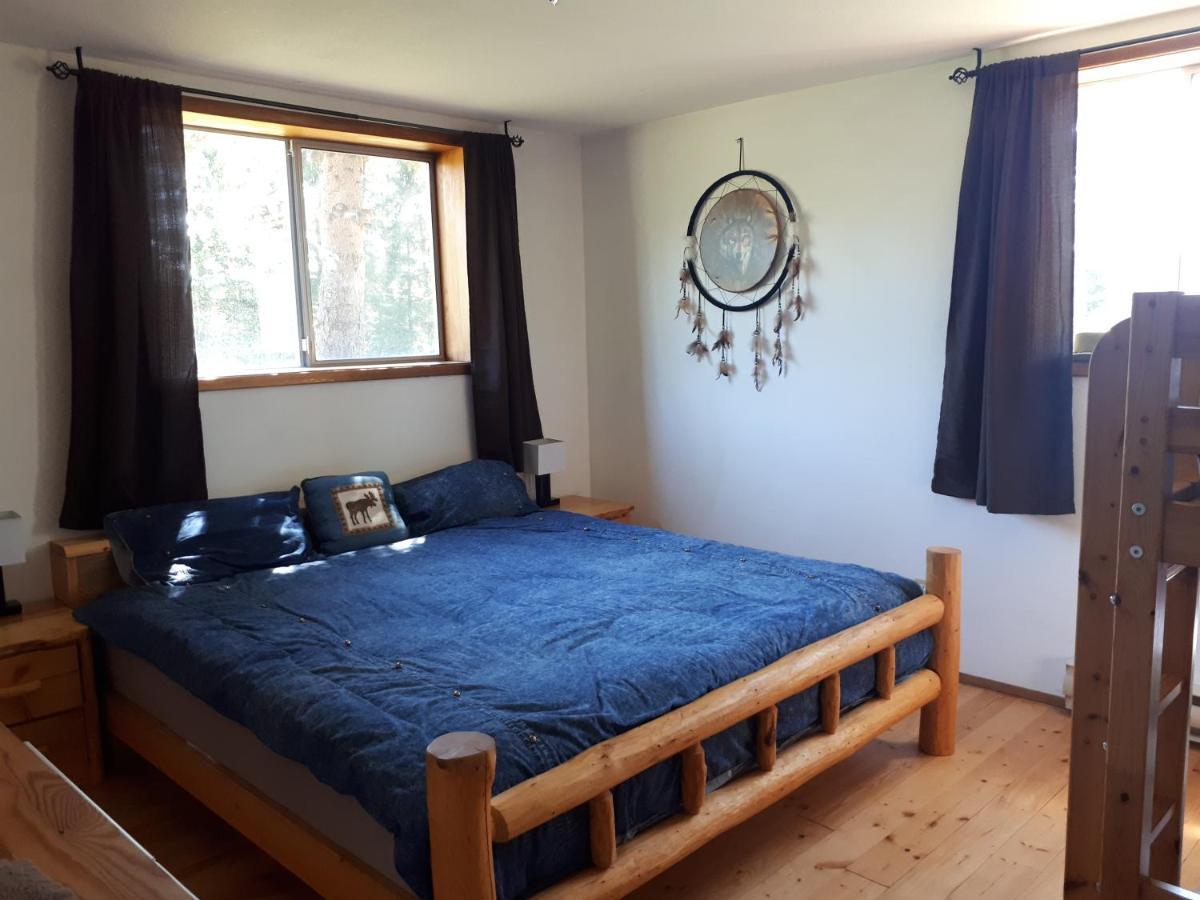 Wettstone Guest Ranch Bed & Breakfast Bridge Lake Dış mekan fotoğraf